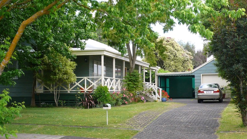 Wattle Downs - EYE CANDY
